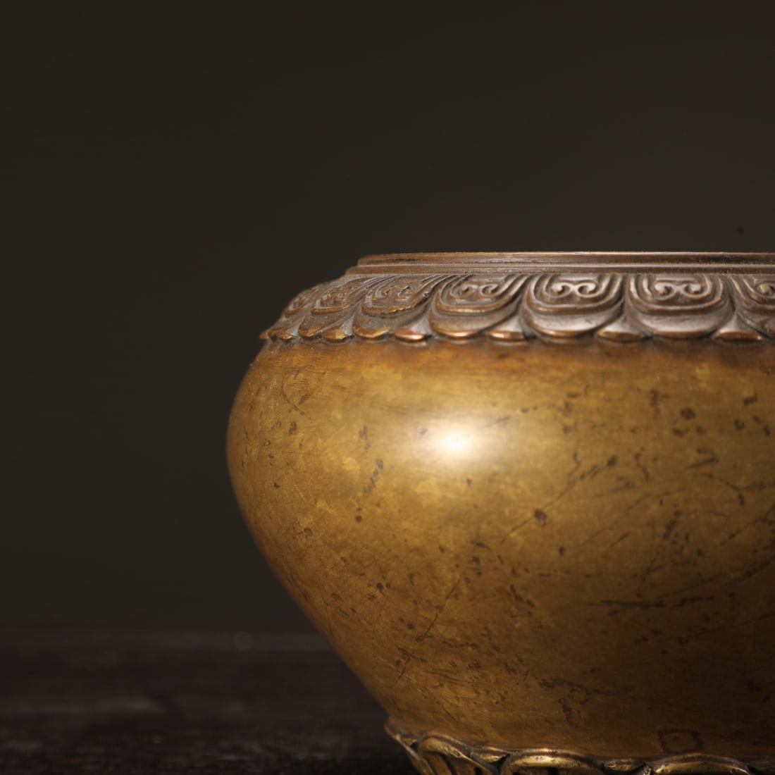 An Exquisite Bronze Censer - 6