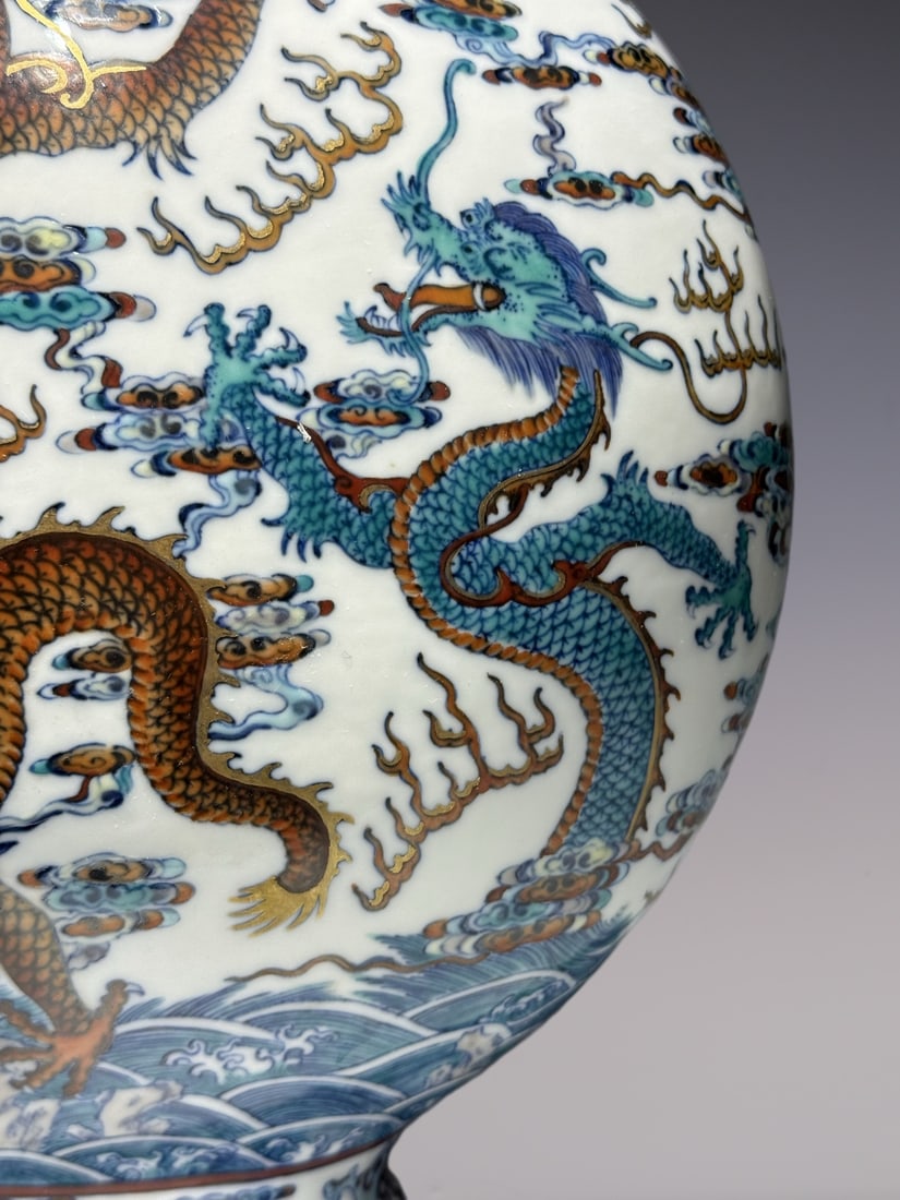 An Exquisite Doucai Dragon Pattern Seawater Pattern Double-Ears Vase - 3