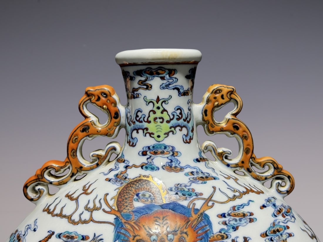 An Exquisite Doucai Dragon Pattern Seawater Pattern Double-Ears Vase - 4