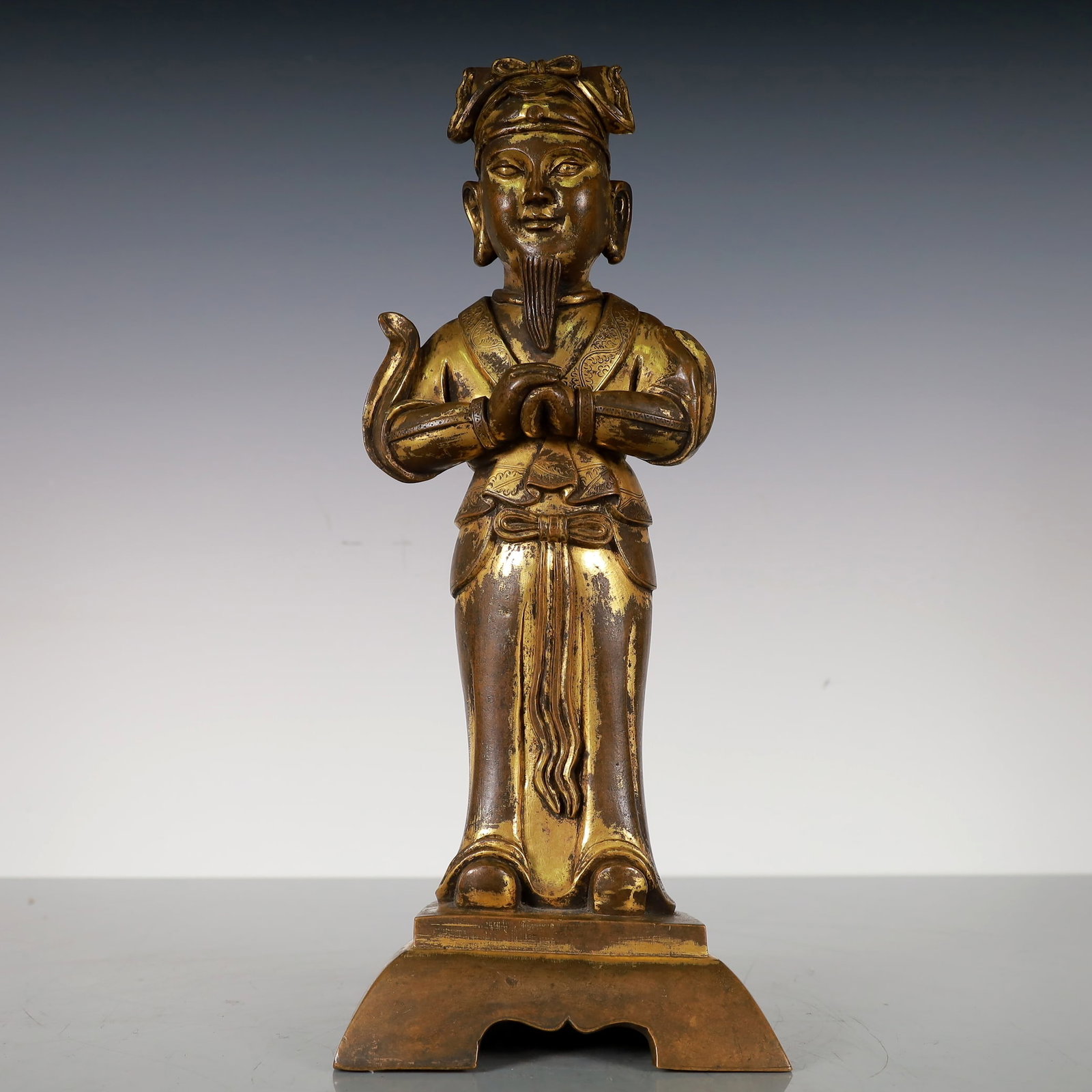 An Exquisite Gilt Bronze Statue of Manjusri: An Exquisite Gilt Bronze Statue of Manjusri Ming Dynasty, China Size:12.5cmx11.5cmx31cm Weight:2950g (The Dimensions Of All Batches Are Manually Measured.If You Need More Detailed Information, Please