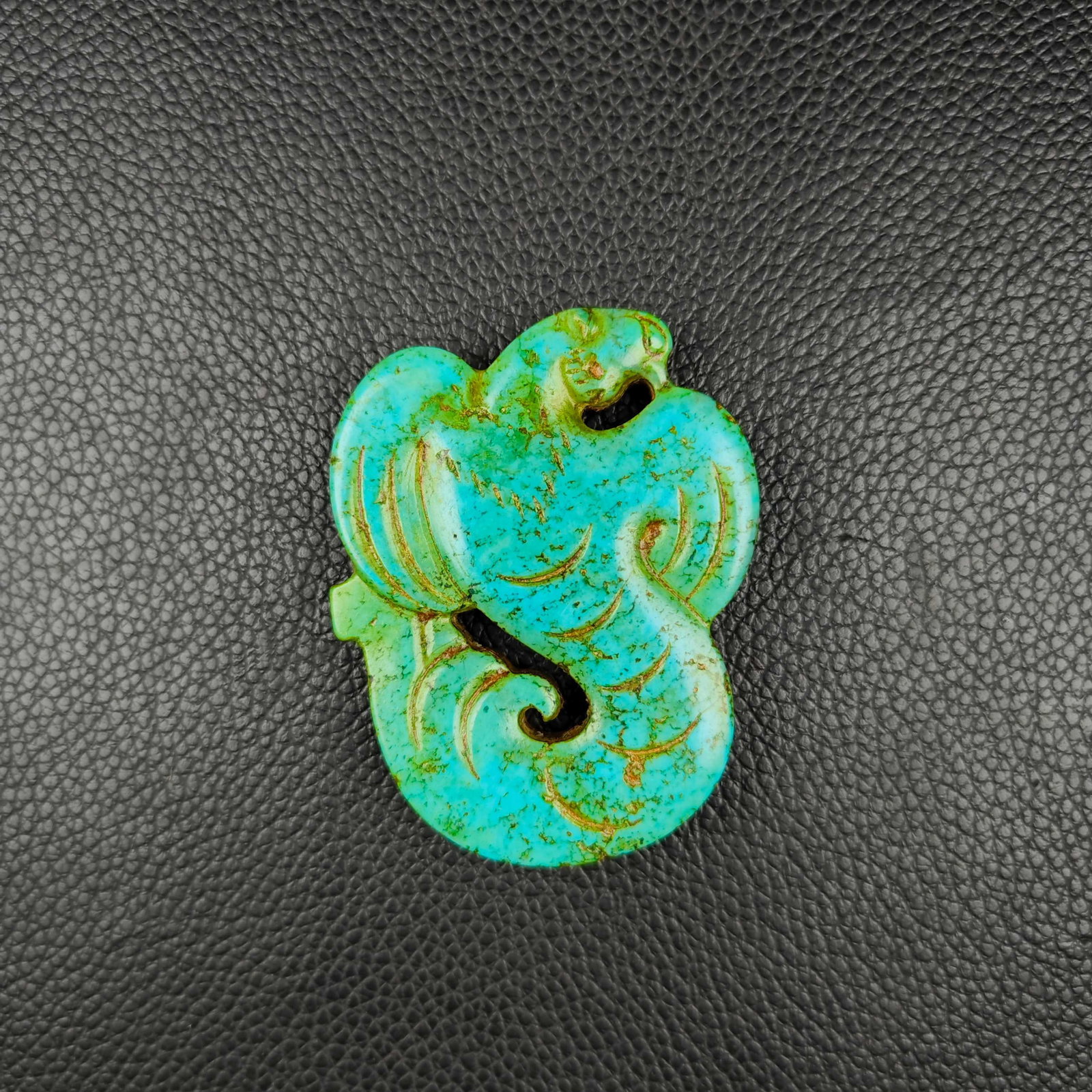 An Exquisite Turquoise Dragon Pendant - 5