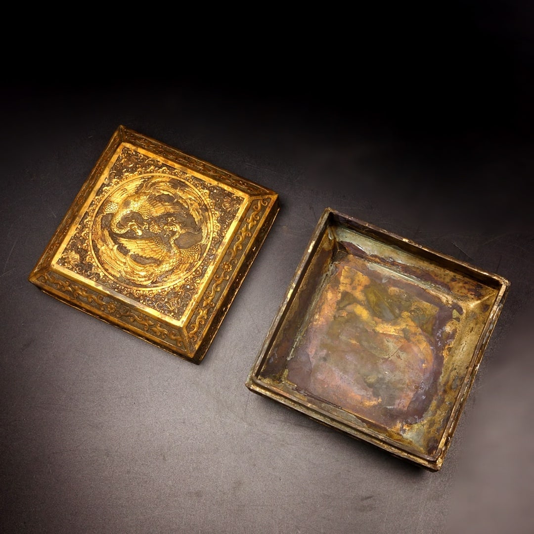 An Exquisite Gilt Bronze Phoenix Pattern Lotus Pattern Box - 5