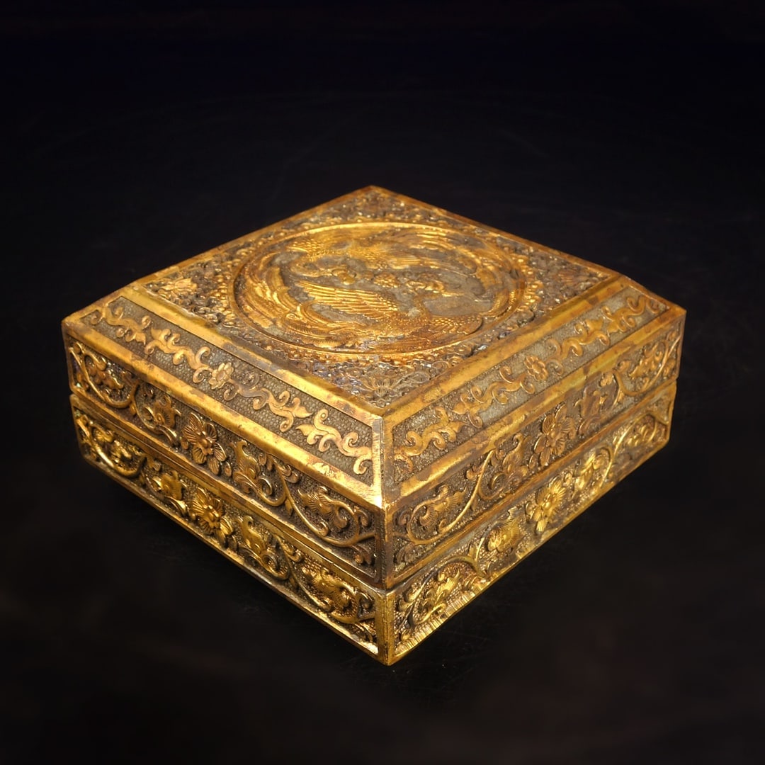 An Exquisite Gilt Bronze Phoenix Pattern Lotus Pattern Box - 8