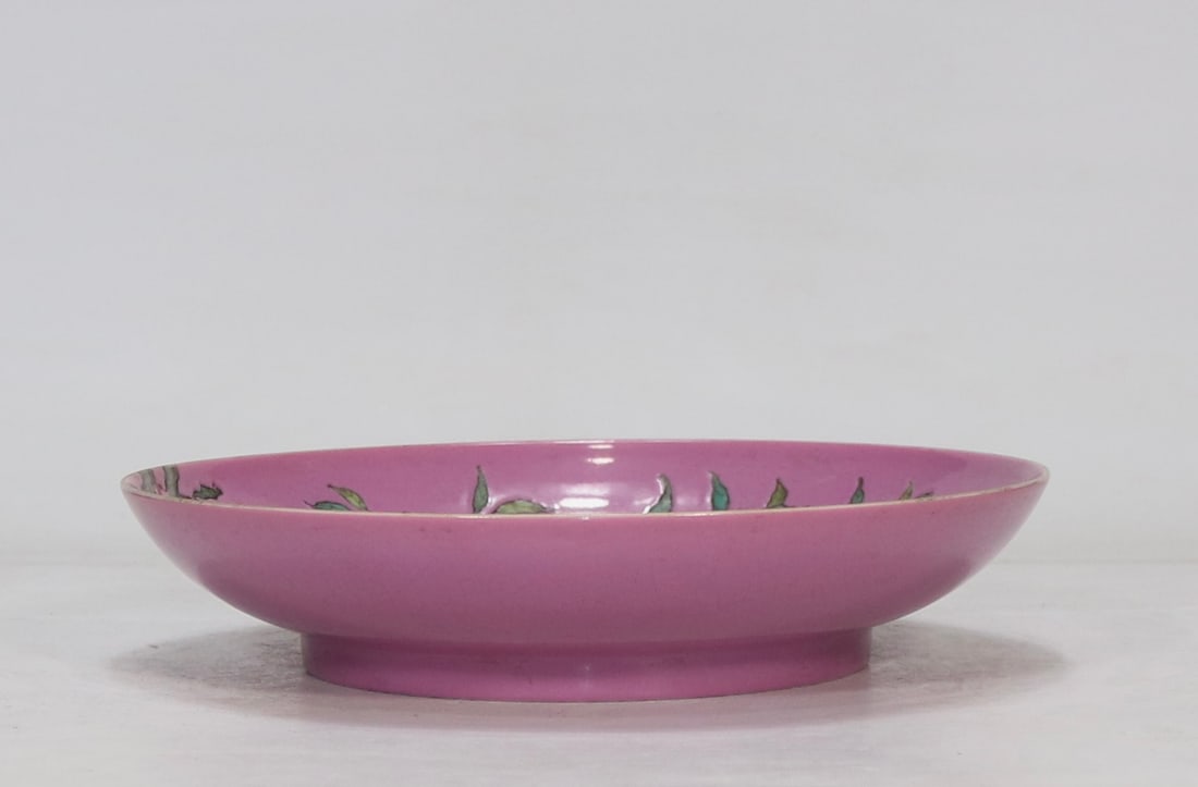An Exquisite Ruby Red-Glazed Bats and Peach Pattern Plate - 5