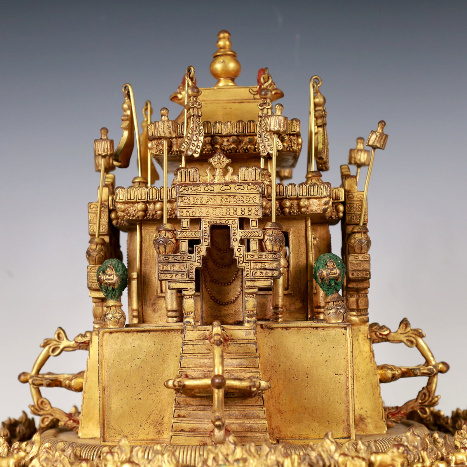 A Exquisite Gilt Bronze Ornament - 8