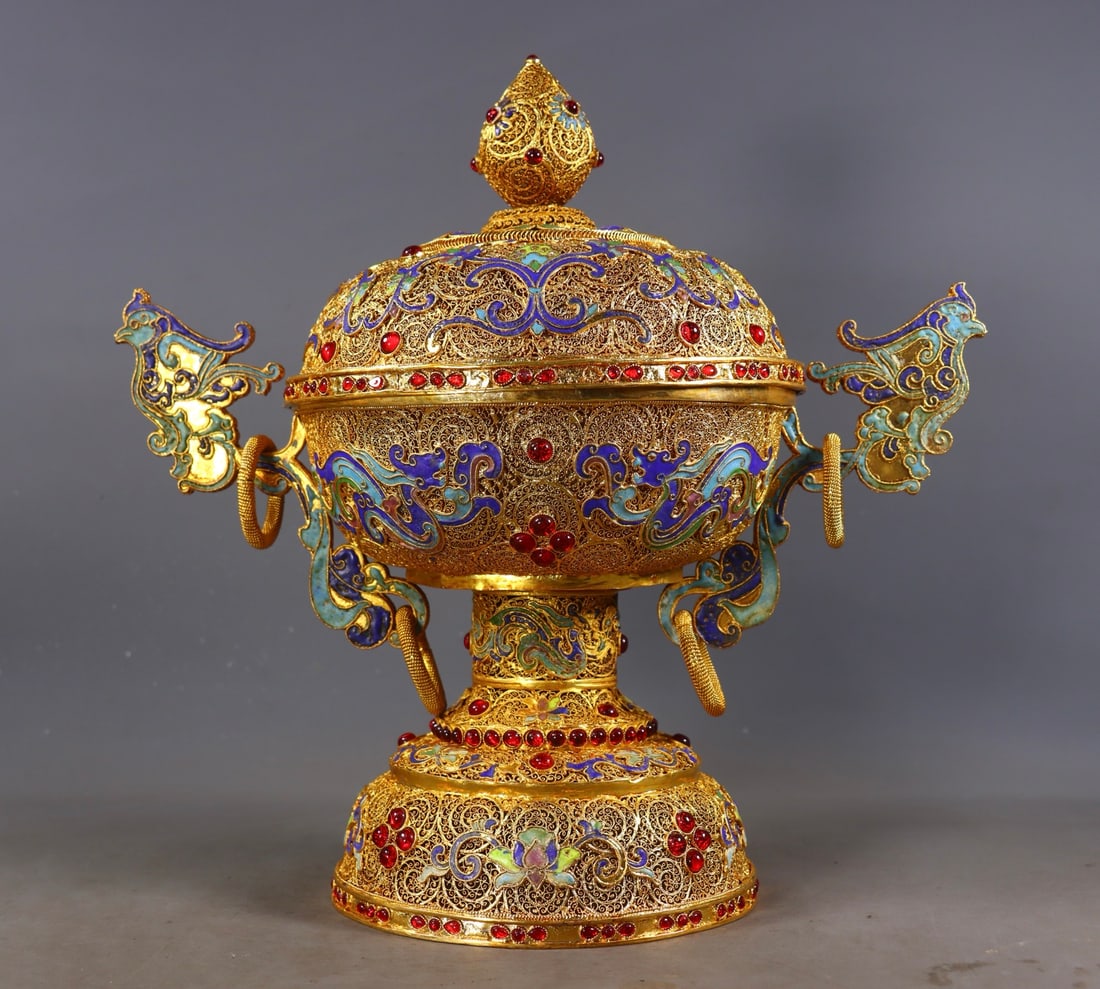 An Exquisite Gilt Bronze Inlaid Gems Dragon Pattern Double-Ears Censer: An Exquisite Gilt Bronze Inlaid Gems Dragon Pattern Double-Ears Censer Qing Dynasty, China Qianlong Four-character Mark Size: 33cmx34cmx20cm Weight:1843g (The Dimensions Of All Batches Are Manually Me
