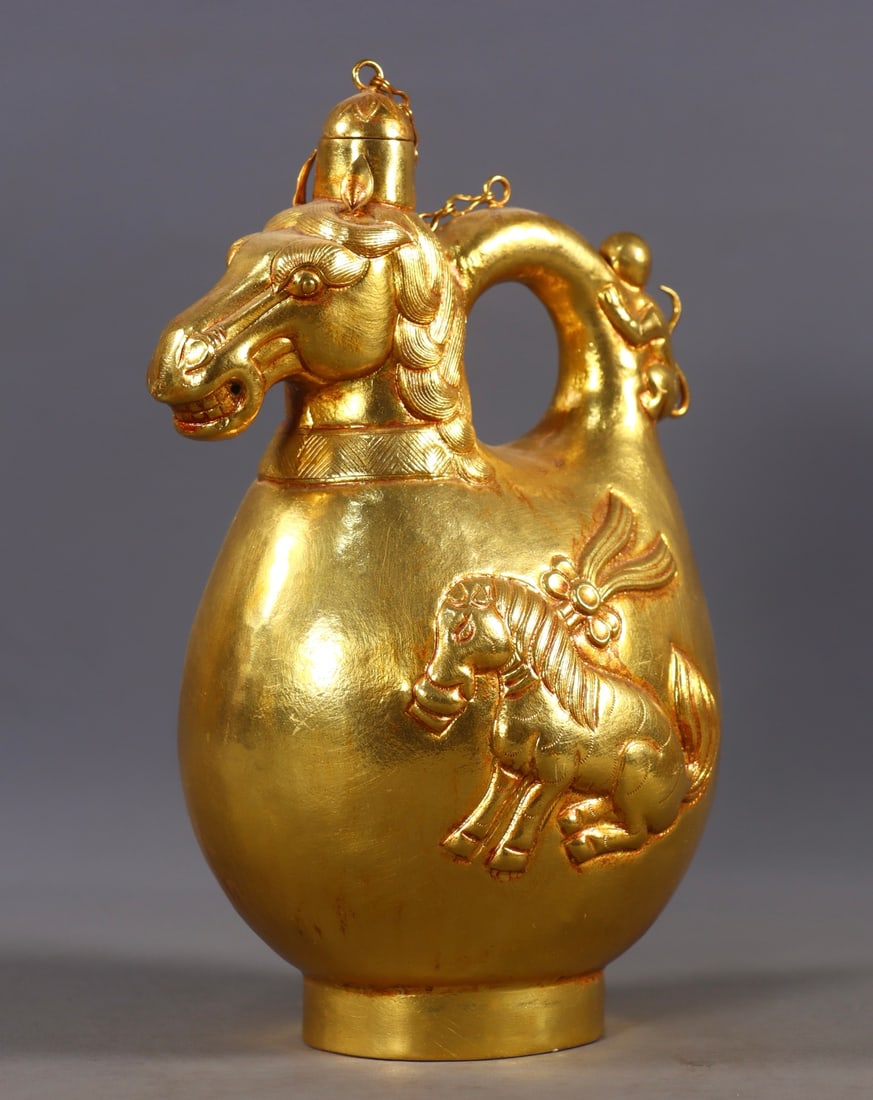 An Exquisite Gilt Bronze Horse Pattern Ewer - 2
