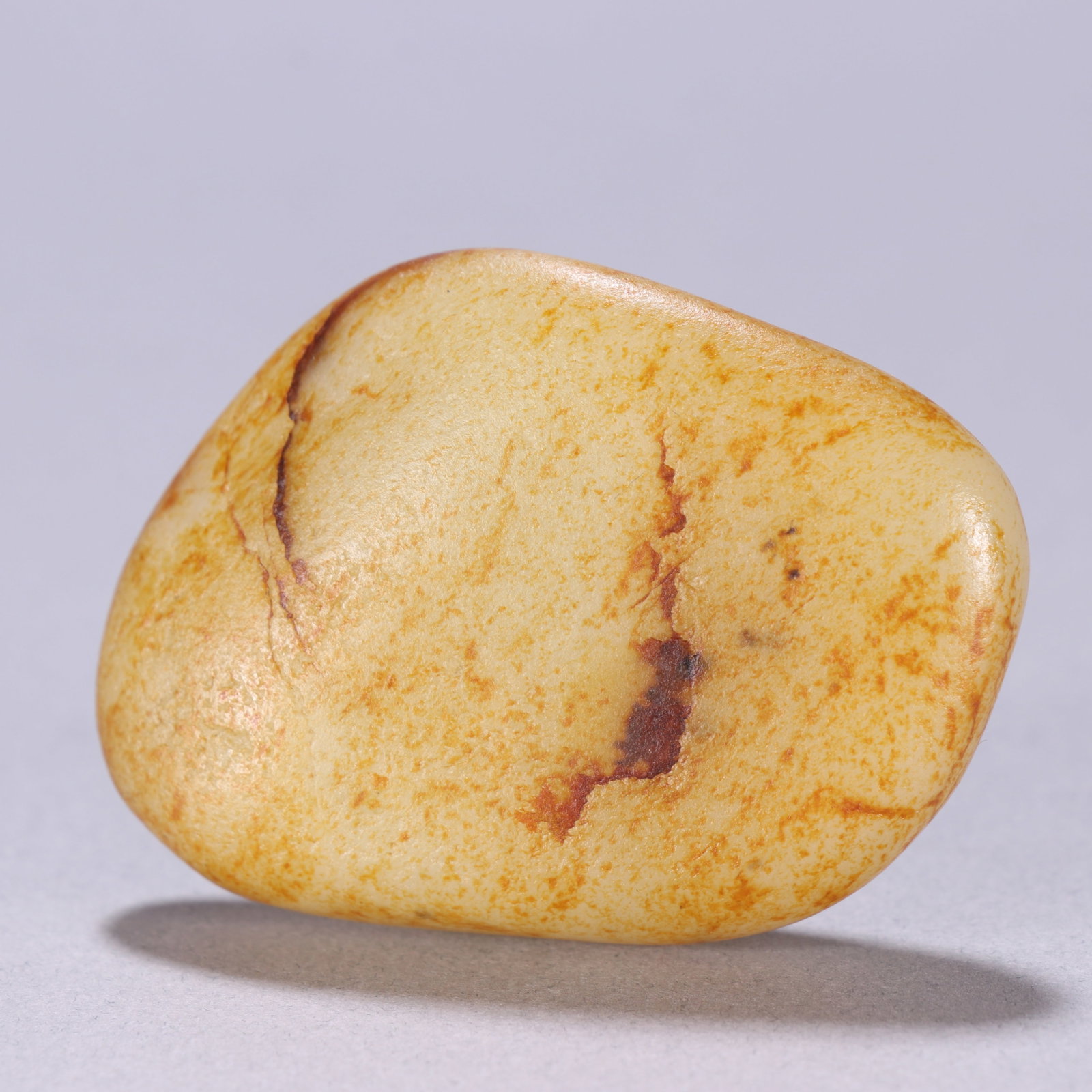 An Exquisite White Jade Ornament - 3