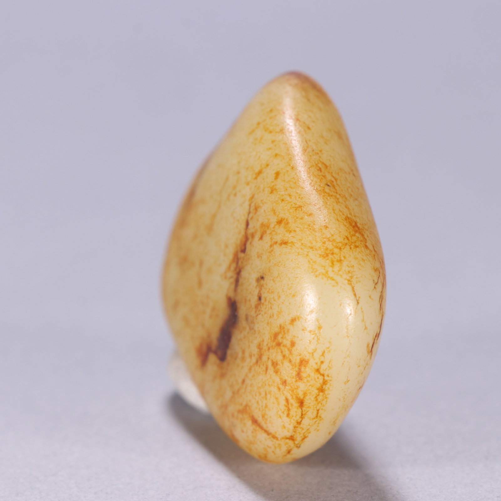 An Exquisite White Jade Ornament - 4