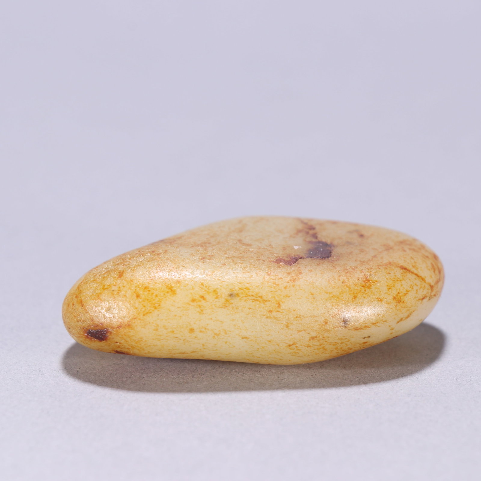 An Exquisite White Jade Ornament - 8