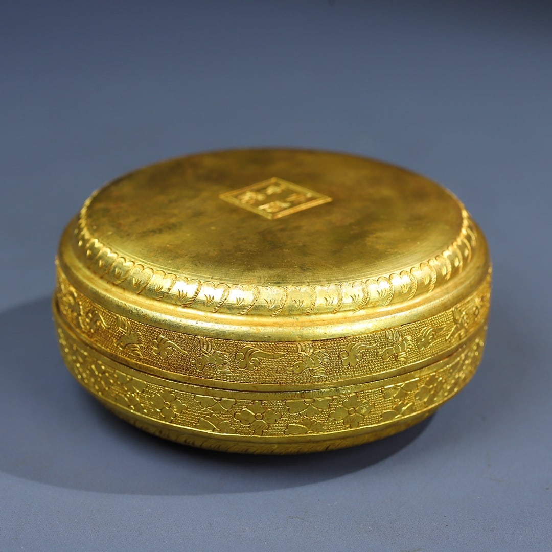An Exquisite Gilt Bronze Flower and Fruit Pattern Box - 9