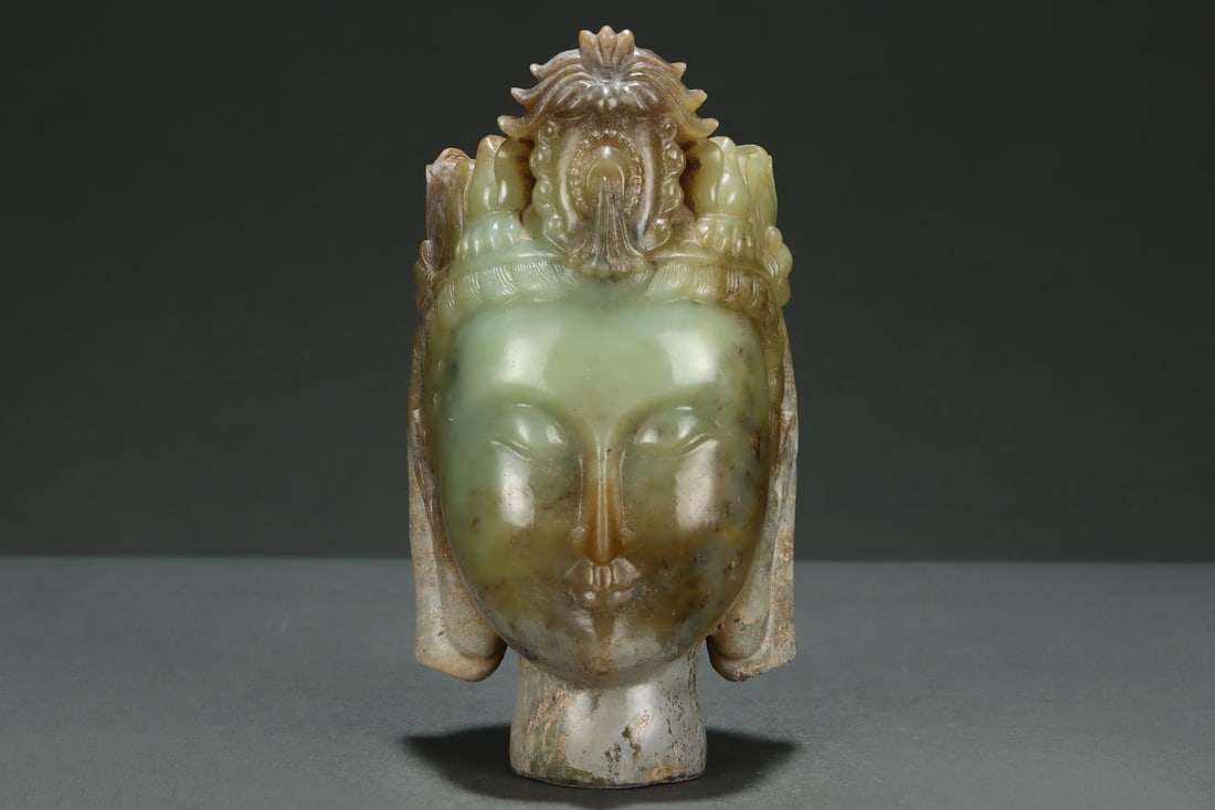 An Exquisite White Jade Buddha head - 3