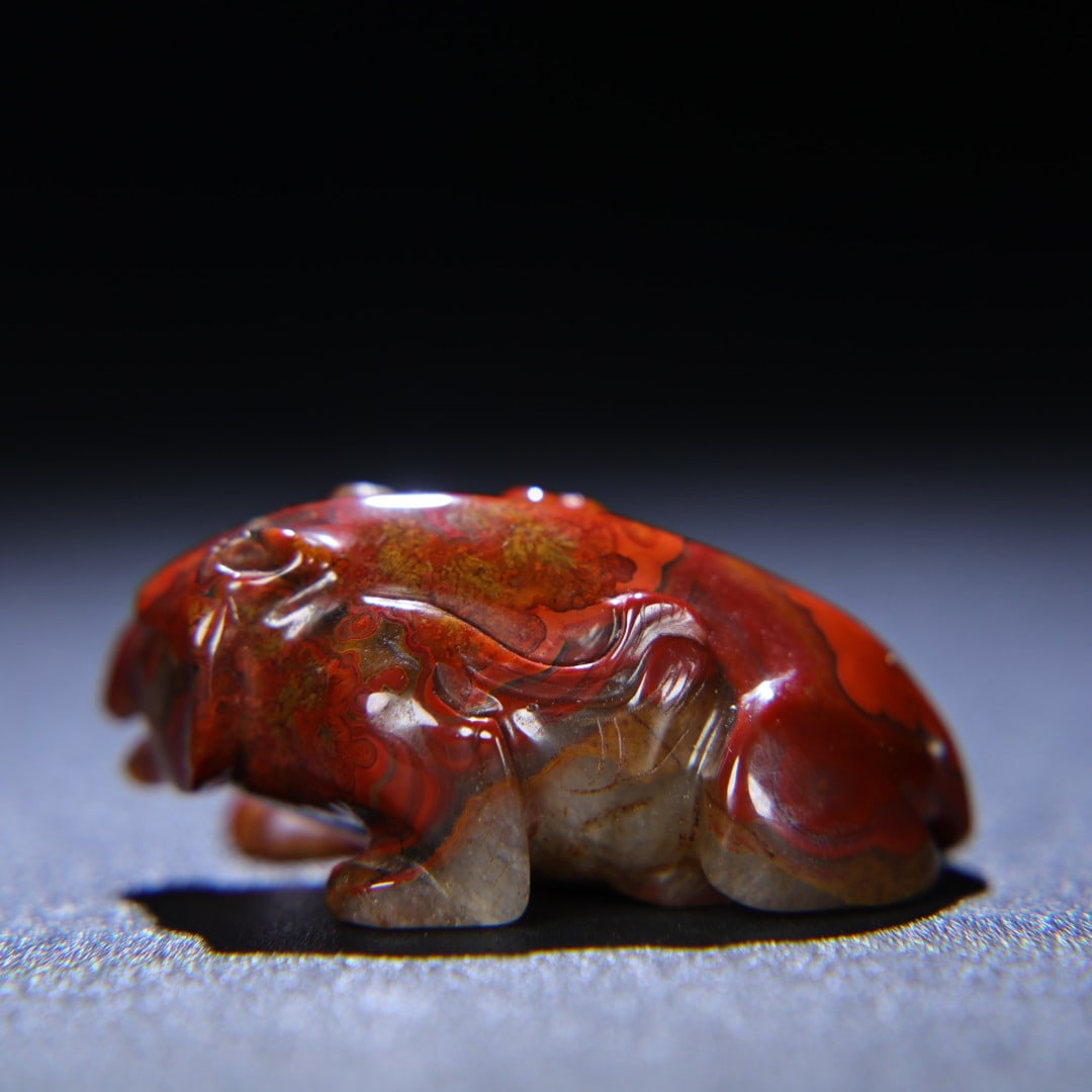 An Exquisite Red Jade Bear Ornament - 6