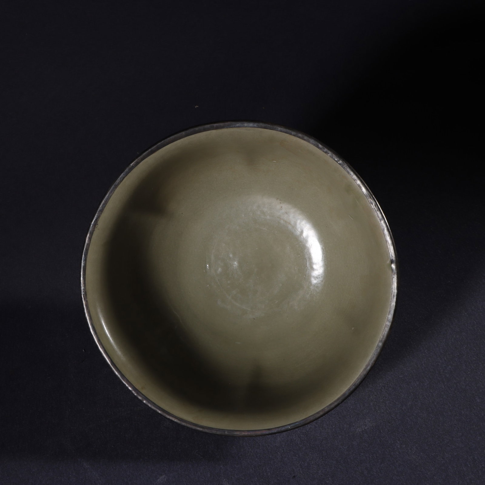An Exquisite Yue yao Celadon Figure Pattern Ewer - 5