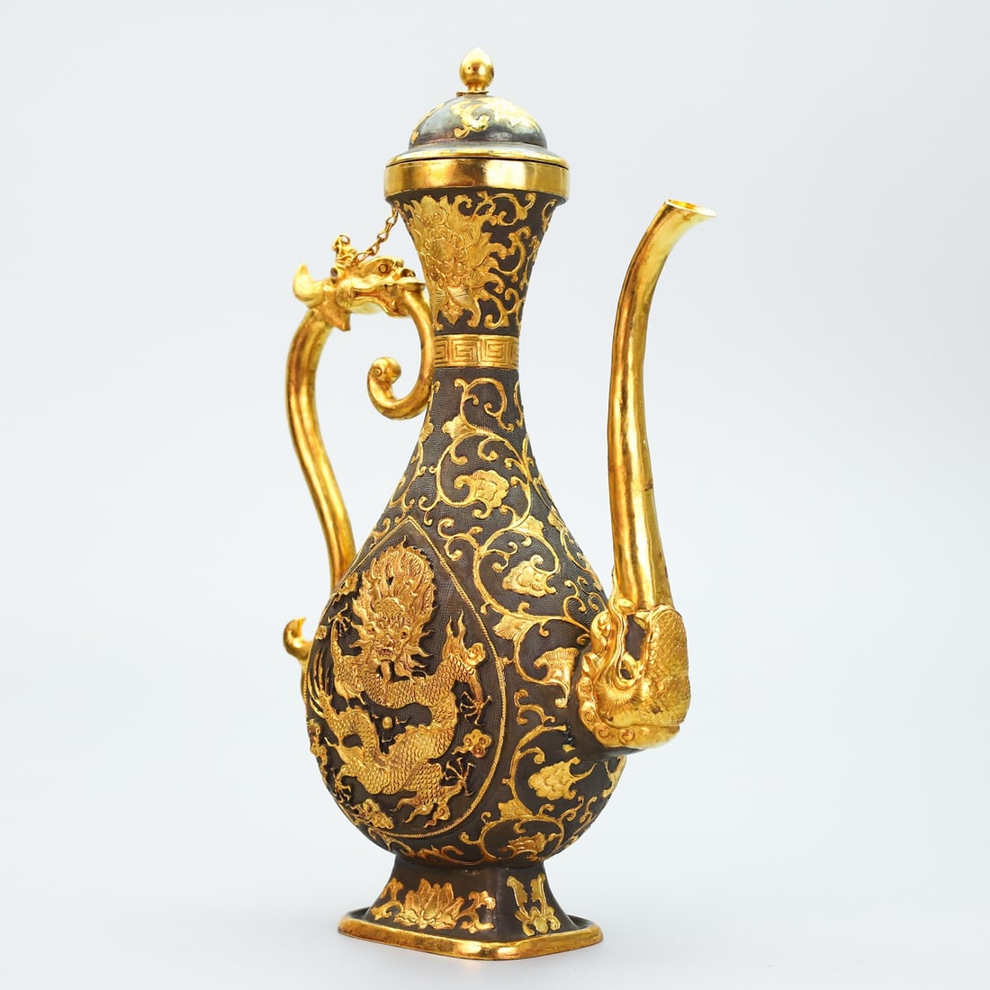 An Exquisite Gilt Bronze Lotus Pattern Dragon Pattern Ewer - 6