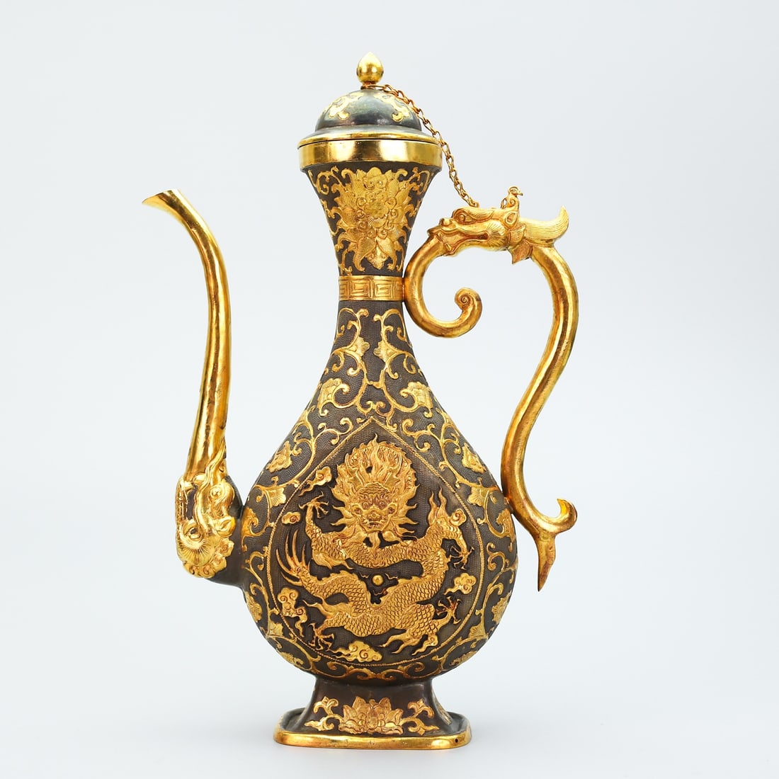 An Exquisite Gilt Bronze Lotus Pattern Dragon Pattern Ewer - 9