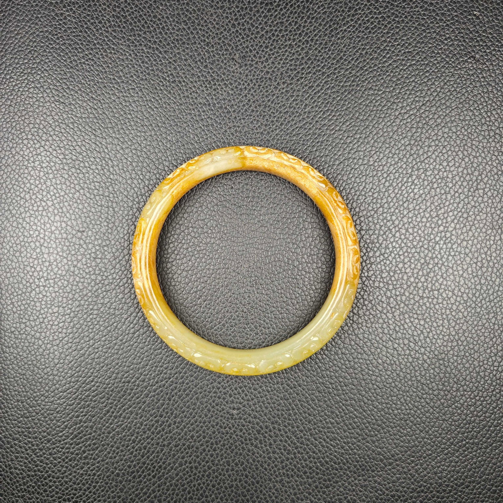 An Exquisite White Jade Bracelets - 3