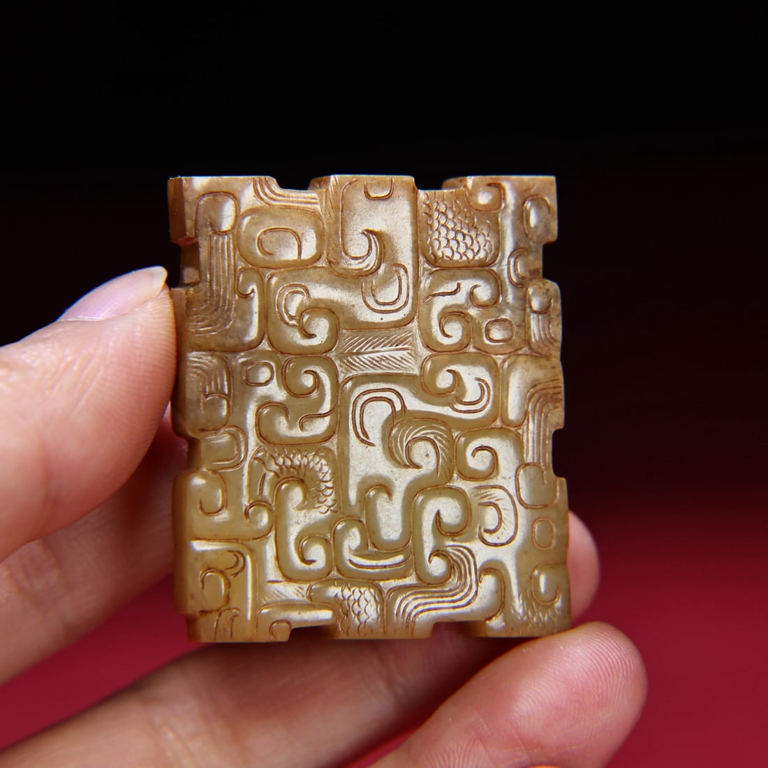 An Exquisite White Jade Pendant - 6
