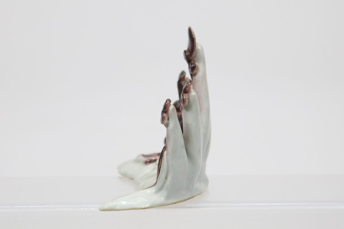 An Exquisite Underglaze-Red Brush Holder - 2