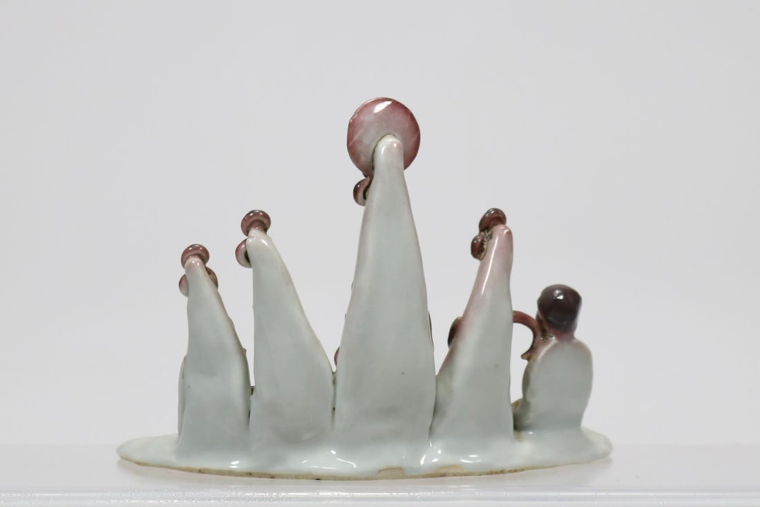 An Exquisite Underglaze-Red Brush Holder - 3