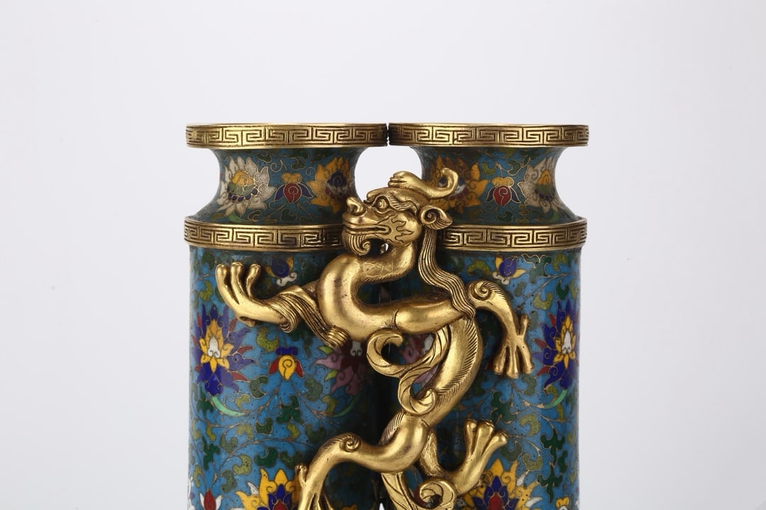 An Exquisite Cloisonne Lotus Pattern Dragon Phoenix Pattern Vase - 5