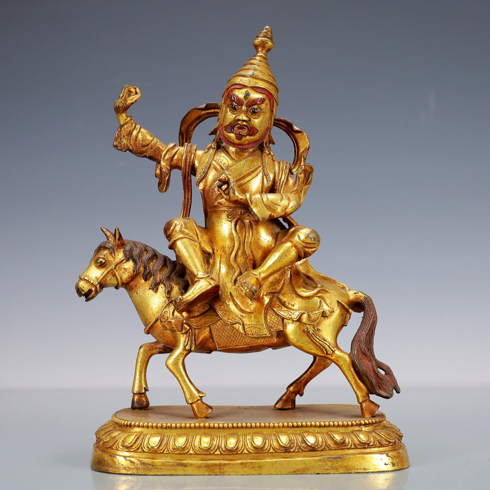 A Exquisite Gilt Bronze Auspicious Heavenly Mother: A Exquisite Gilt Bronze Auspicious Heavenly Mother Qing Dynasty, China Size:15cmx8cmx22cm Weight:1600g (The Dimensions Of All Batches Are Manually Measured.If You Need More Detailed Information,