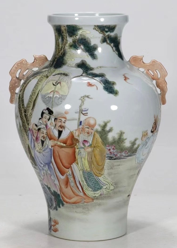 An Exquisite Famille-Rose Character and Story Pattern Double-Ears Vase: An Exquisite Famille-Rose Character and Story Pattern Double-Ears Vase Qing Dynasty, China Qianlong Six-character Mark Size:32cmx11.5cm (The Dimensions Of All Batches Are Manually Measured.If You
