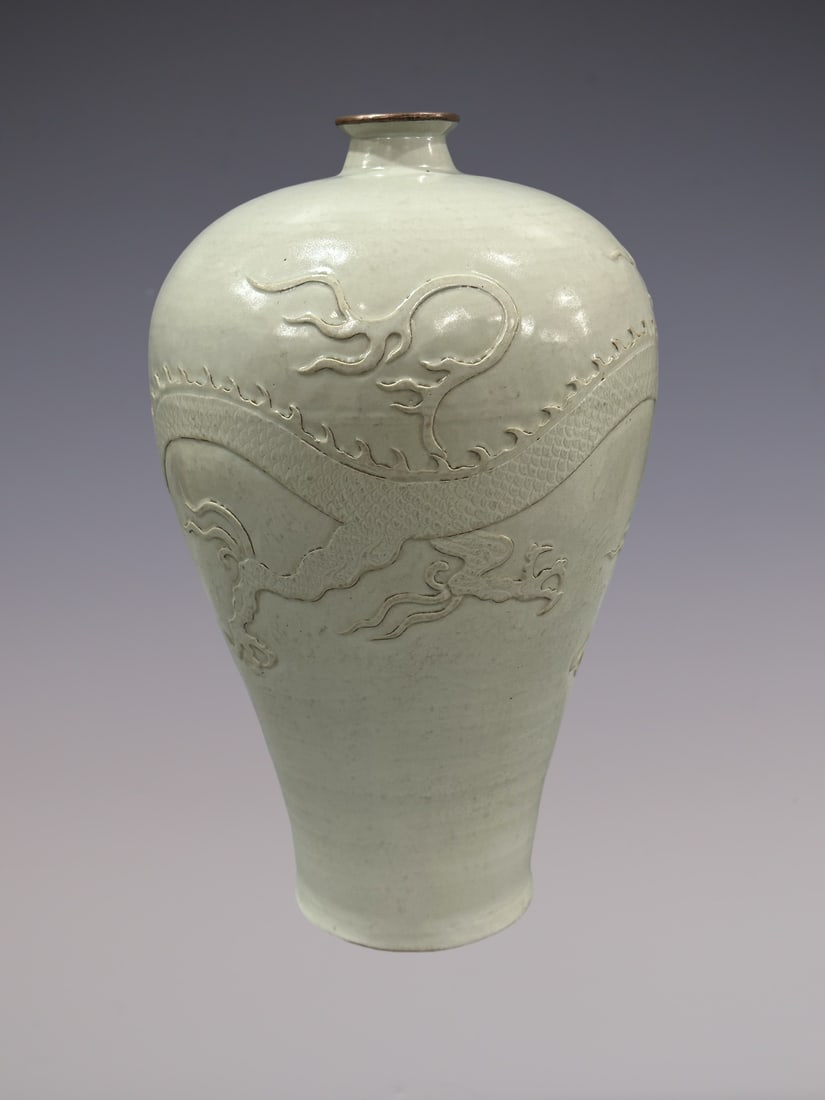 An Exquisite Shufu Glazed Dragon Pattern Vase - 4