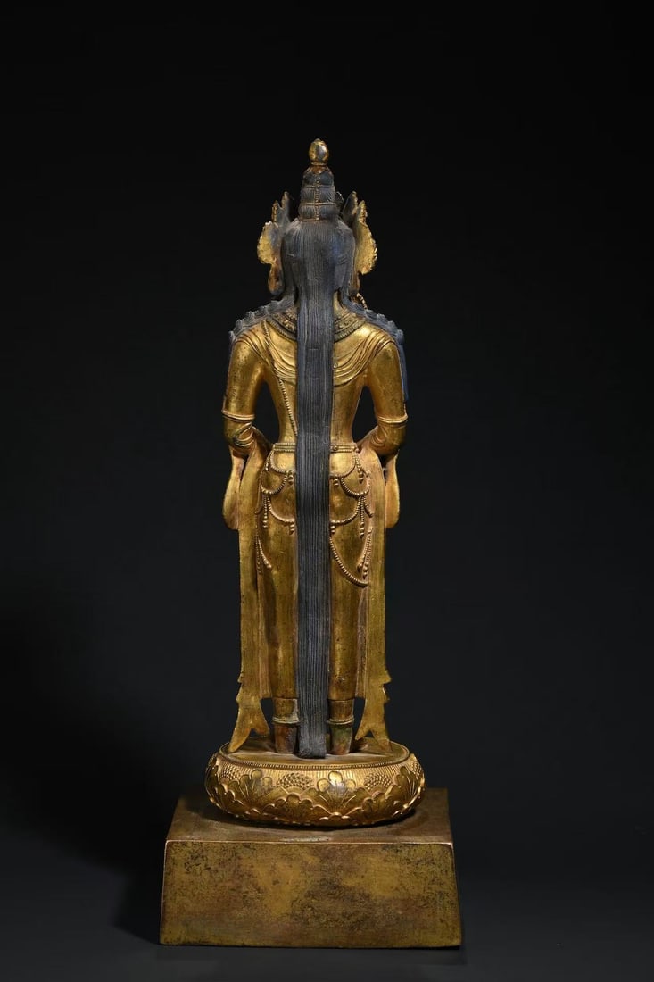 An Exquisite Gilt Bronze Buddha Statue - 7