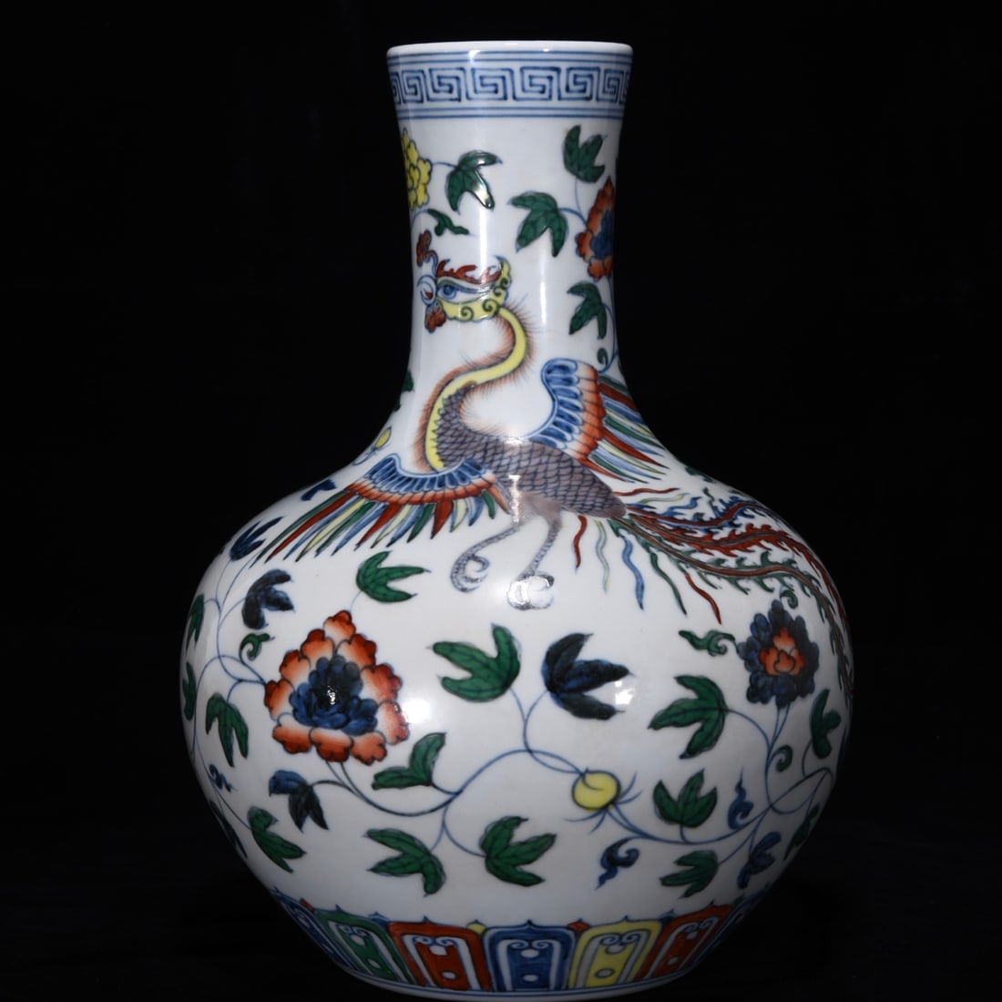 An Exquisite Doucai Phoenix Pattern Lotus Pattern Vase - 3