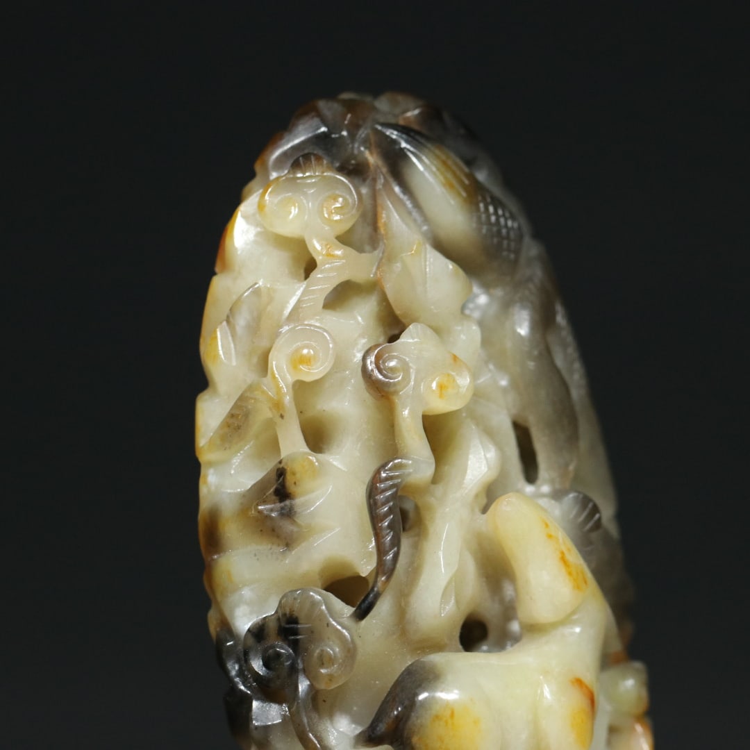 An Exquisite White Jade Deer Pattern Crane Pattern Hand Piece - 4