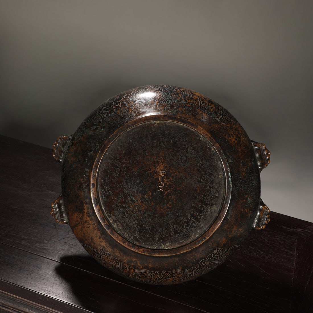 An Exquisite Bronze Lotus Pattern Censer - 9