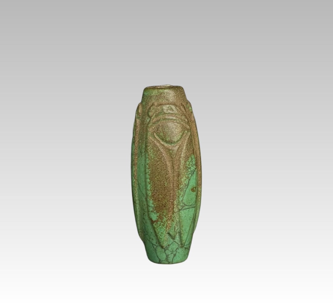 A fine Han dynasty pine stone Sanchan Lezi: Han dynasty pine, stone, and three cicada lezi SIZE: 6.3x2.5 W:46g (The Dimensions Of All Batches Are Manually Measured.If You Need More Detailed Information, Please Contact Our Customer Service Befor