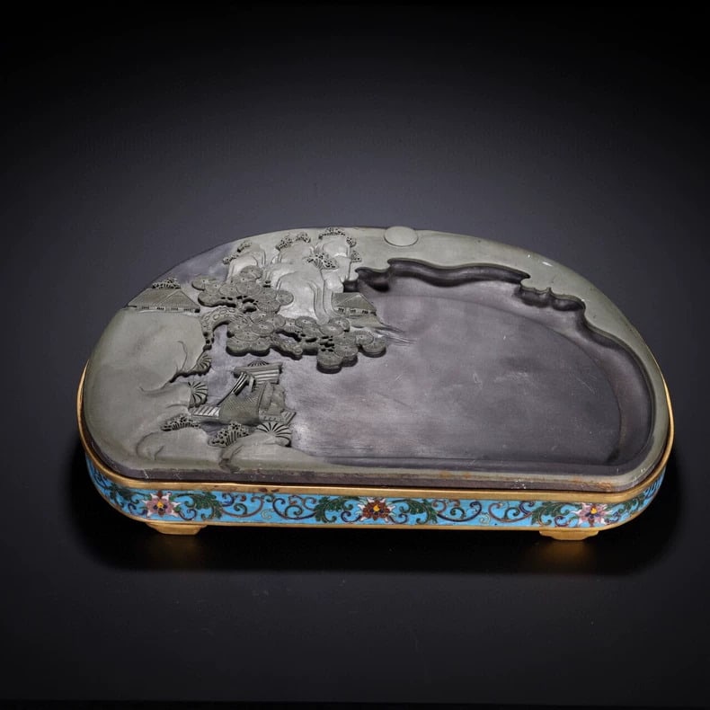 A beautiful Qing Dynasty cloisonne oval inkstone: Qing Dynasty cloisonne oval inkstone SIZE: L:30cm W:19cm H:5cm (The Dimensions Of All Batches Are Manually Measured.If You Need More Detailed Information, Please Contact Our Customer Service Before