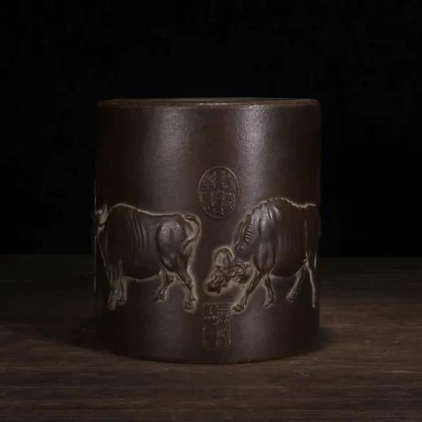 A fine Zisha five-oxen pattern brush pot: Zisha Five Oxen Brush Pot SIZE: 12x13.5cm (The Dimensions Of All Batches Are Manually Measured.If You Need More Detailed Information, Please Contact Our Customer Service Before Bidding.)