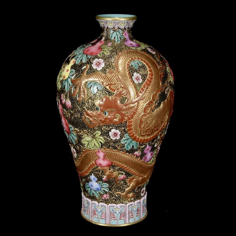 A fine Qing Dynasty Qianlong enamel relief gourd dragon plum vase (1 of 9)
