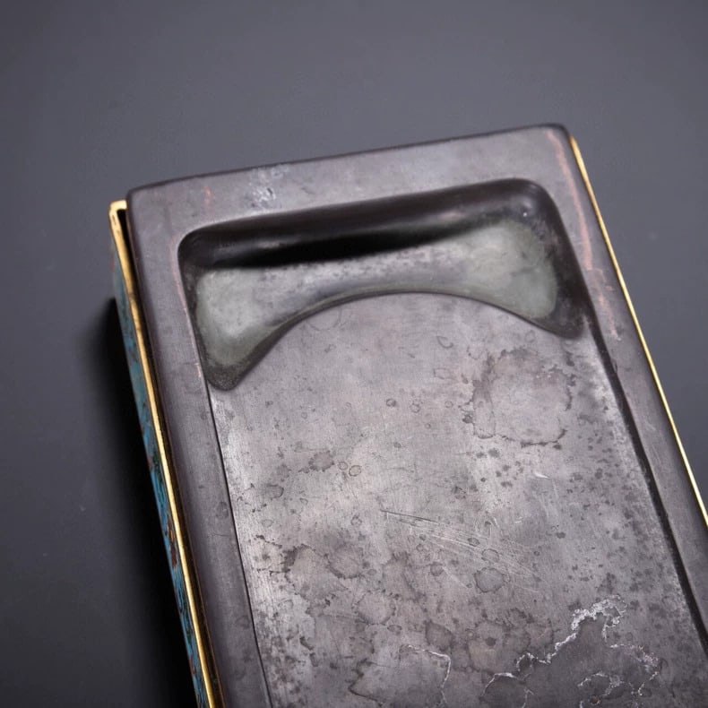 A beautiful Qing Dynasty cloisonne rectangular inkstone - 2