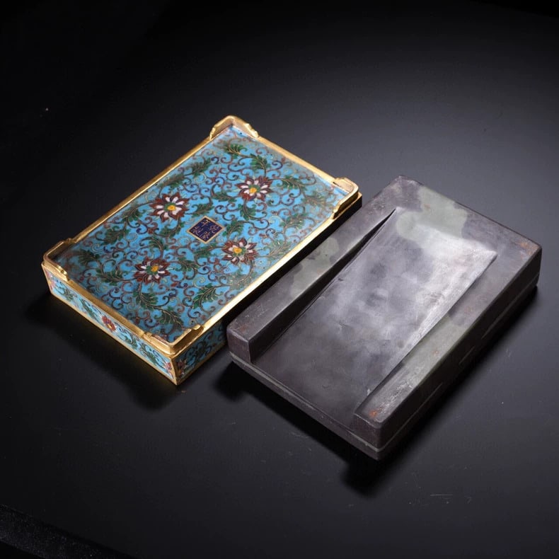 A beautiful Qing Dynasty cloisonne rectangular inkstone - 8