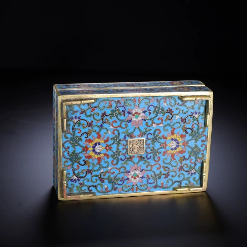 A beautiful Qing Dynasty cloisonne dragon-patterned square box - 8