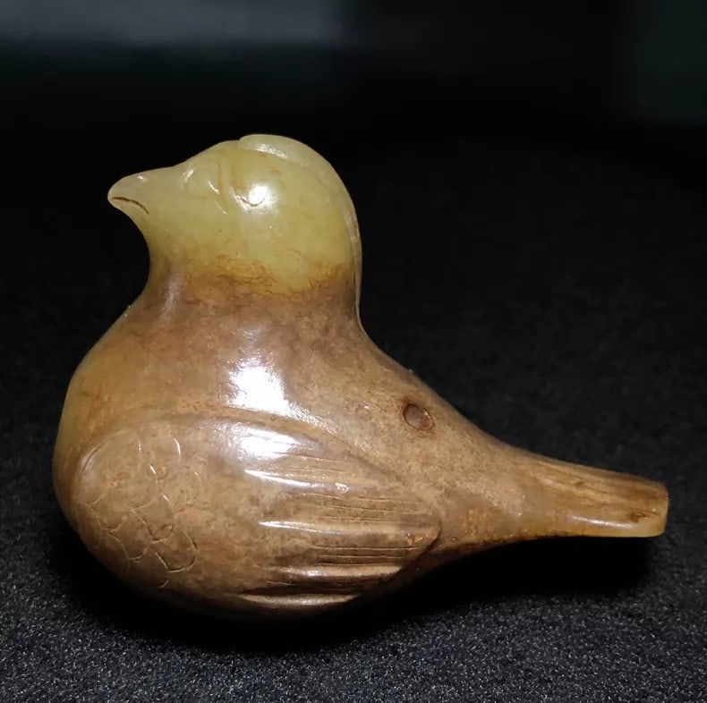 A beautiful Song Dynasty jade bird for peaceful living and working: Song Dynasty: Peaceful and content, Jade Bird SIZE: L:5.8cm W:3.5cm H:4.5cm W:69.5g (The Dimensions Of All Batches Are Manually Measured.If You Need More Detailed Information, Please Contact Our Custo