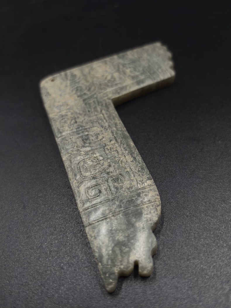 A beautiful Sengoku jade tablet - 8