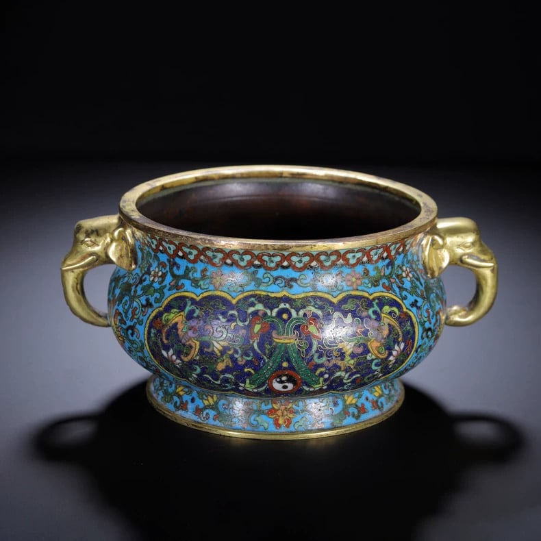 A beautiful Qing Dynasty cloisonne double-ear burner with blue glaze cloisonne enamel for double (1 of 9)