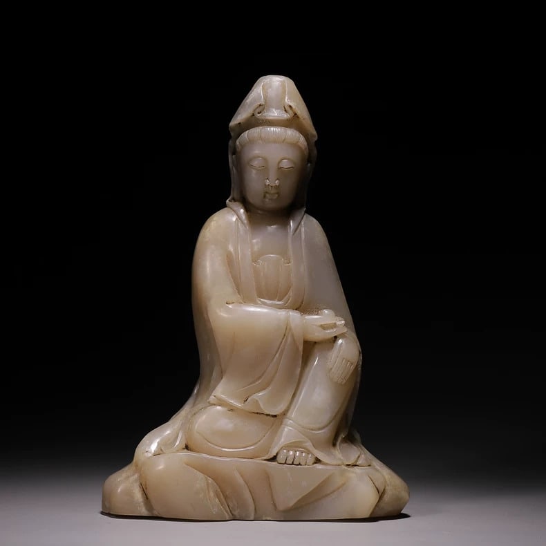 A beautiful ancient Han dynasty jade and white jade Guanyin: Han Dynasty ancient jade and white jade Guanyin SIZE: H:23.4cm L:16cm W:1958g (The Dimensions Of All Batches Are Manually Measured.If You Need More Detailed Information, Please Contact Our Customer Se