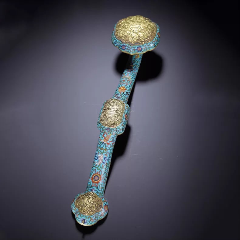 A fine Qing Dynasty gilded cloisonne cloisonne enamel with entwined lotus longevity character Ruyi (1 of 9)