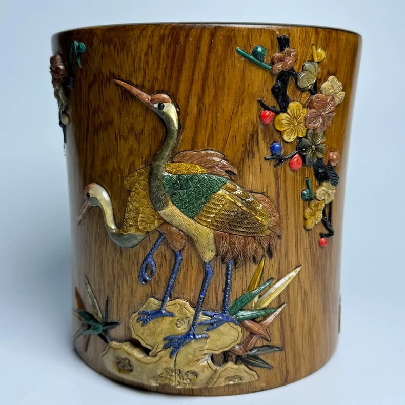 A fine Qing Dynasty Qianlong inlaid Huanghuali wood brush pot: Qing Dynasty Qianlong inlaid huanghuali wood brush pot SIZE: H:15cm D: 14.5cm (The Dimensions Of All Batches Are Manually Measured.If You Need More Detailed Information, Please Contact Our Customer Se