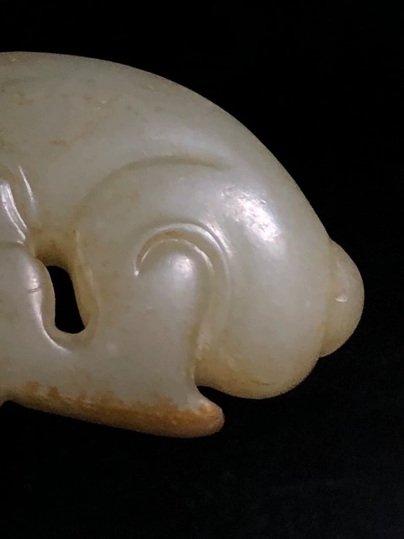 A delicate Han Dynasty jade beast - 6