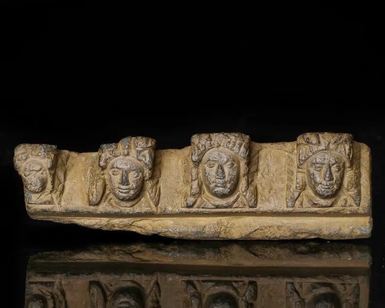 A beautiful Gandhara stone carving: Gandhara stone sculptures SIZE: L:16cm W:4cm (The Dimensions Of All Batches Are Manually Measured.If You Need More Detailed Information, Please Contact Our Customer Service Before Bidding.)
