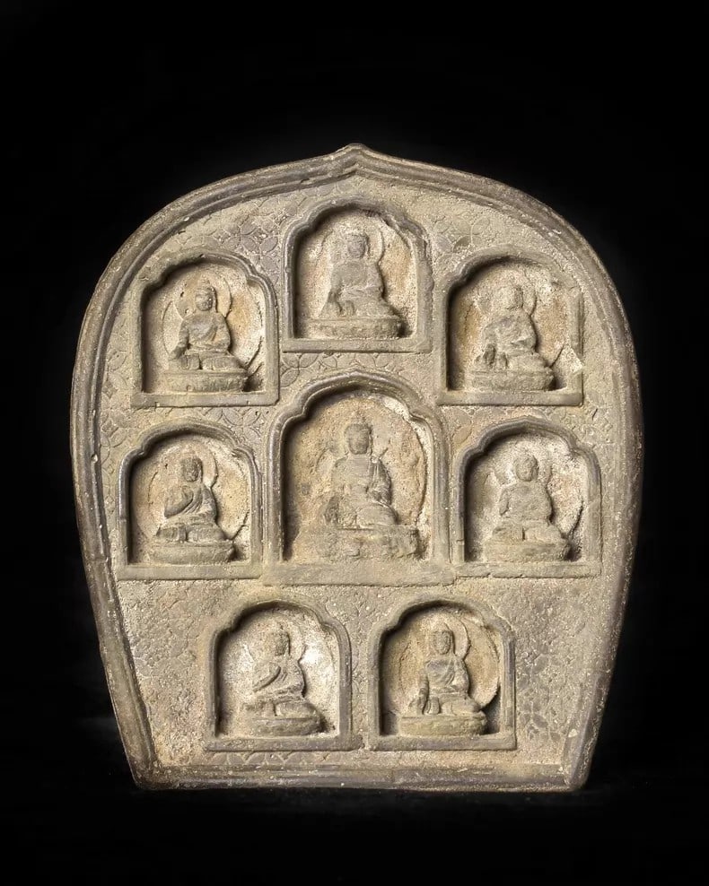 A fine piece of Qing Dynasty pottery tsaca piece (1 of 8)