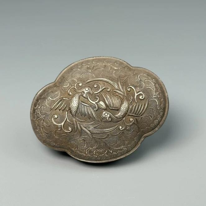 A fine Tang Dynasty pure silver double phoenix powder box (1 of 9)