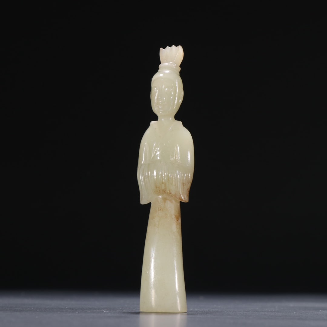 A fine Qing Dynasty Hetian jade figure carving (1 of 9)